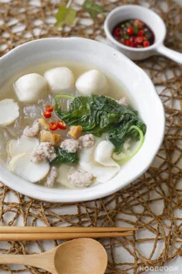  Zhangzhou Teochew-Style Fish Ball Soup: Zacht en Vol van Smaak? Een Culinaire Reis Door Zhangzhou